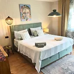 Veronika's House Πούλα