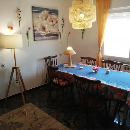 Veronika's House Apartment