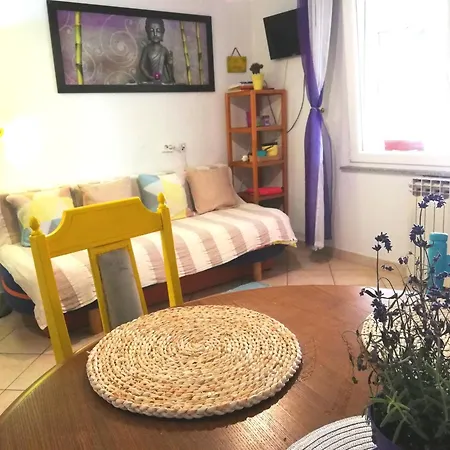 Veronika's House Apartment
