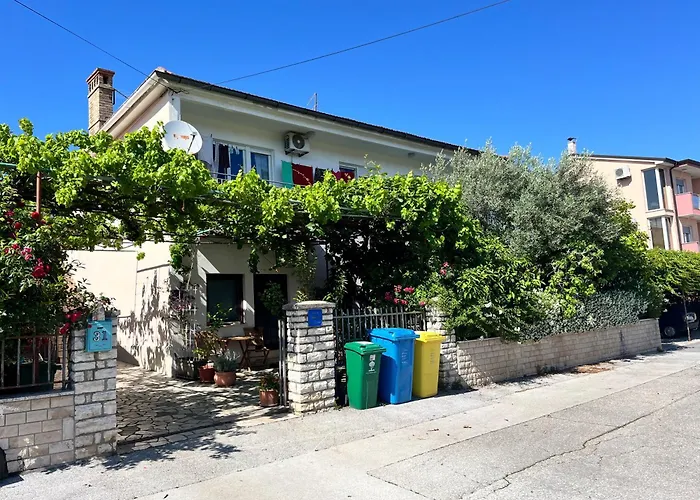 Veronika's House דירה *