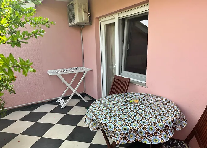 Veronika's House *