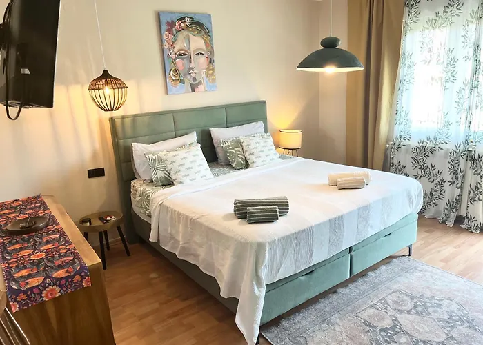 Veronika's House פולה